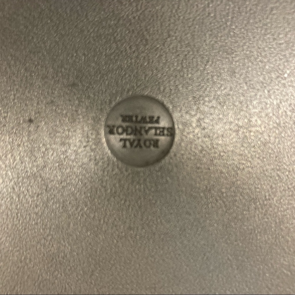 Decorative Malaysia pewter plate - Picture 5 of 5